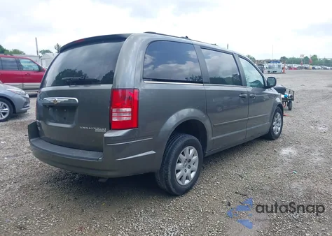 2010 Chrysler Town & Country Lx from USA, damaged, VIN 2A4RR4DE5AR315114